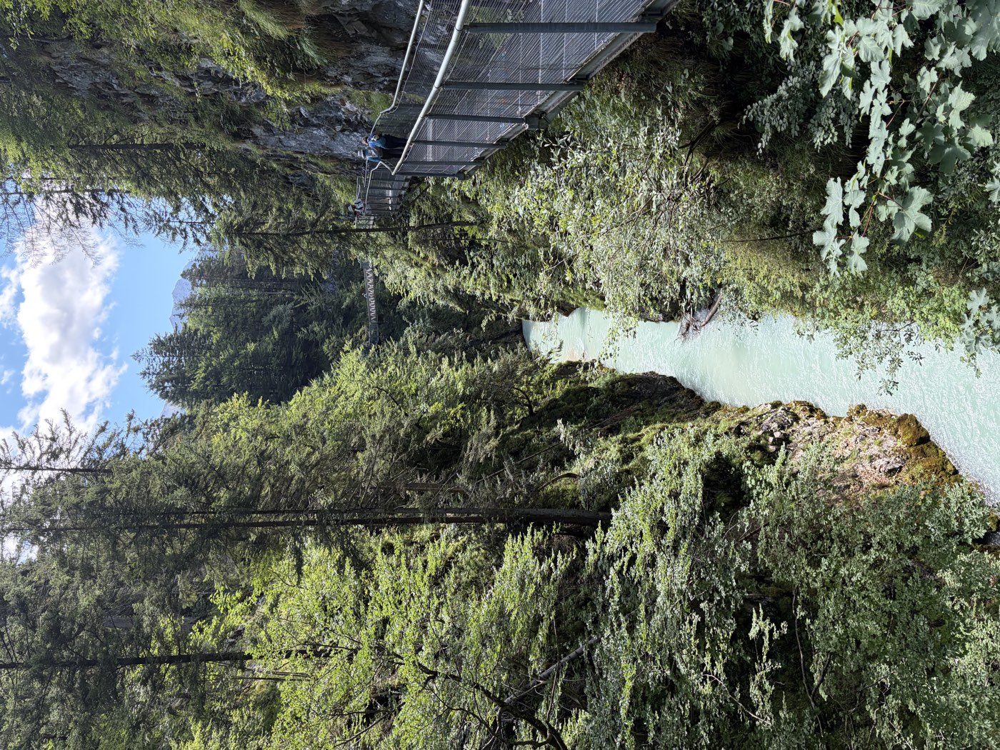 Steganlage durch die Leutascher Geisterklamm bei Mittenwald